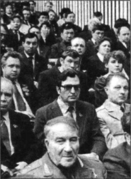 П.Т. Штефан на заседании горисполкома. 1990 г.