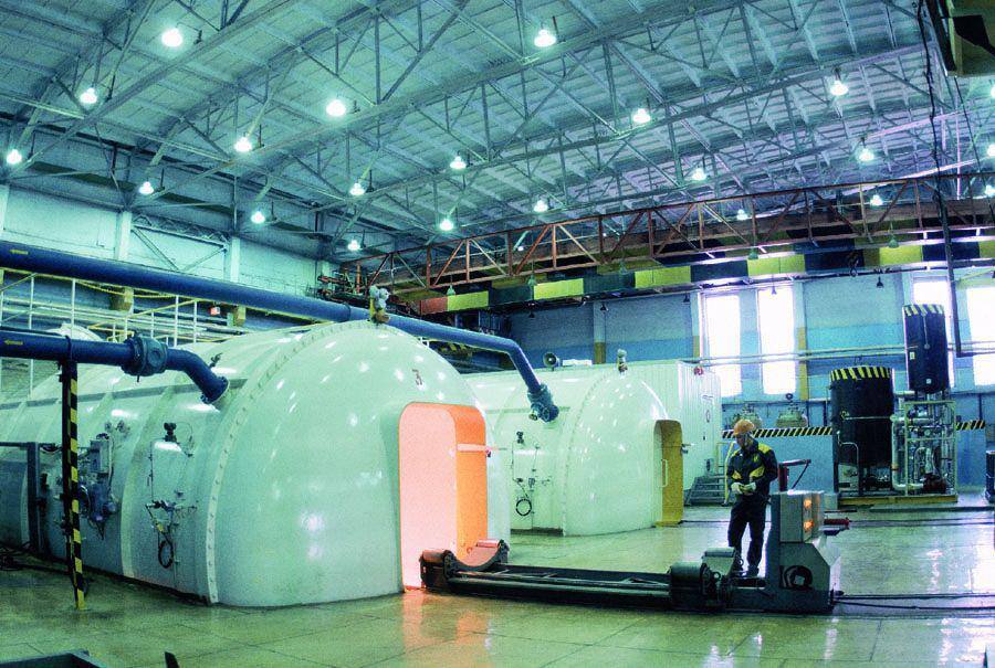 АЭХК. Участок перелива продукции «Челнок»