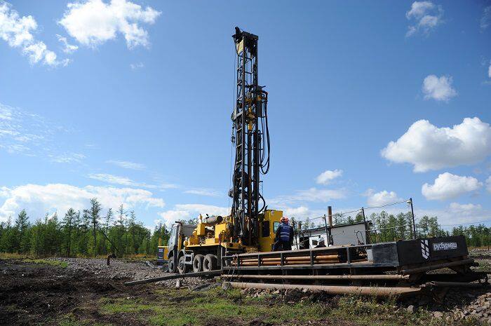 Изыскательские работы на Дыбрынском месторождении