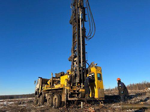 Первая скважина Количканского месторождения урана
