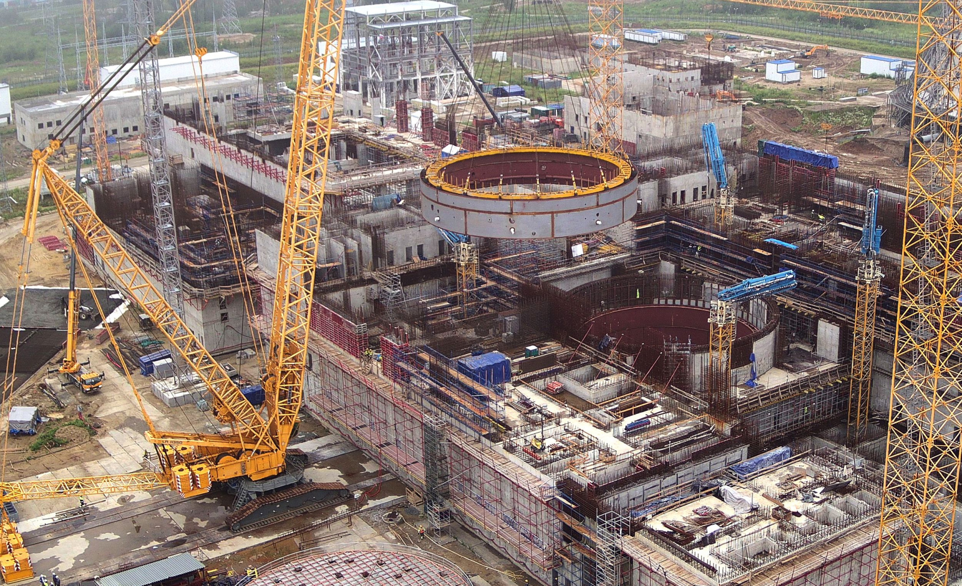 На стройплощадке реакторной установки БРЕСТ-ОД-300