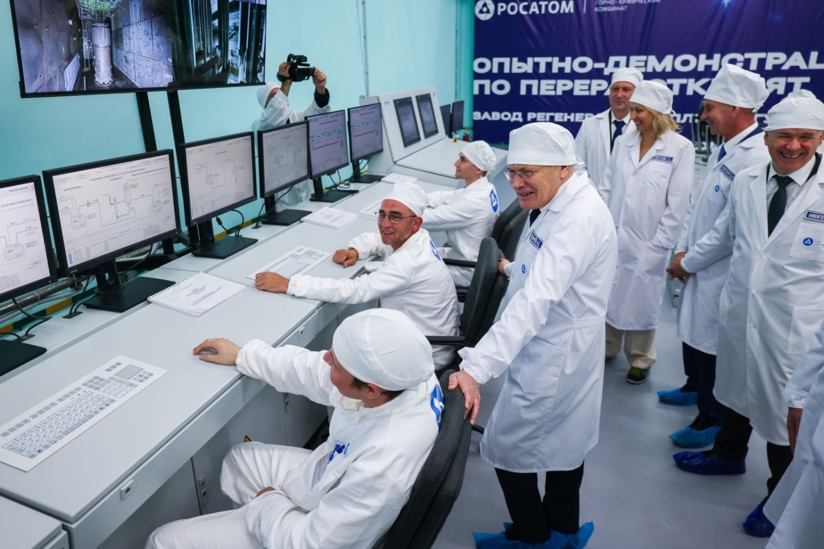 В пультовом зале второго комплекса Опытно-демонстрационного центра