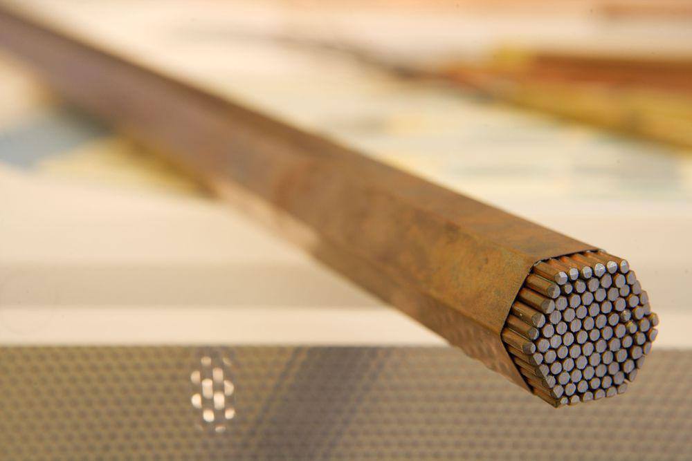 Сверхпроводник производства ЧМЗ