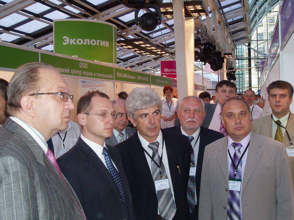 С. Кириенко знакомится с инновационными разработками ОАО «МСЗ»