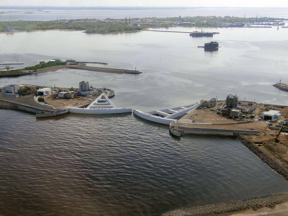 Положение батопортов на пороге Морского канала Судопропускного сооружения С-1