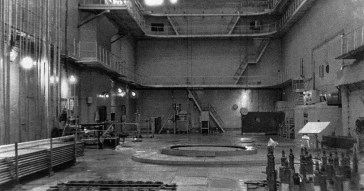 Центральный зал реактора ОК-190