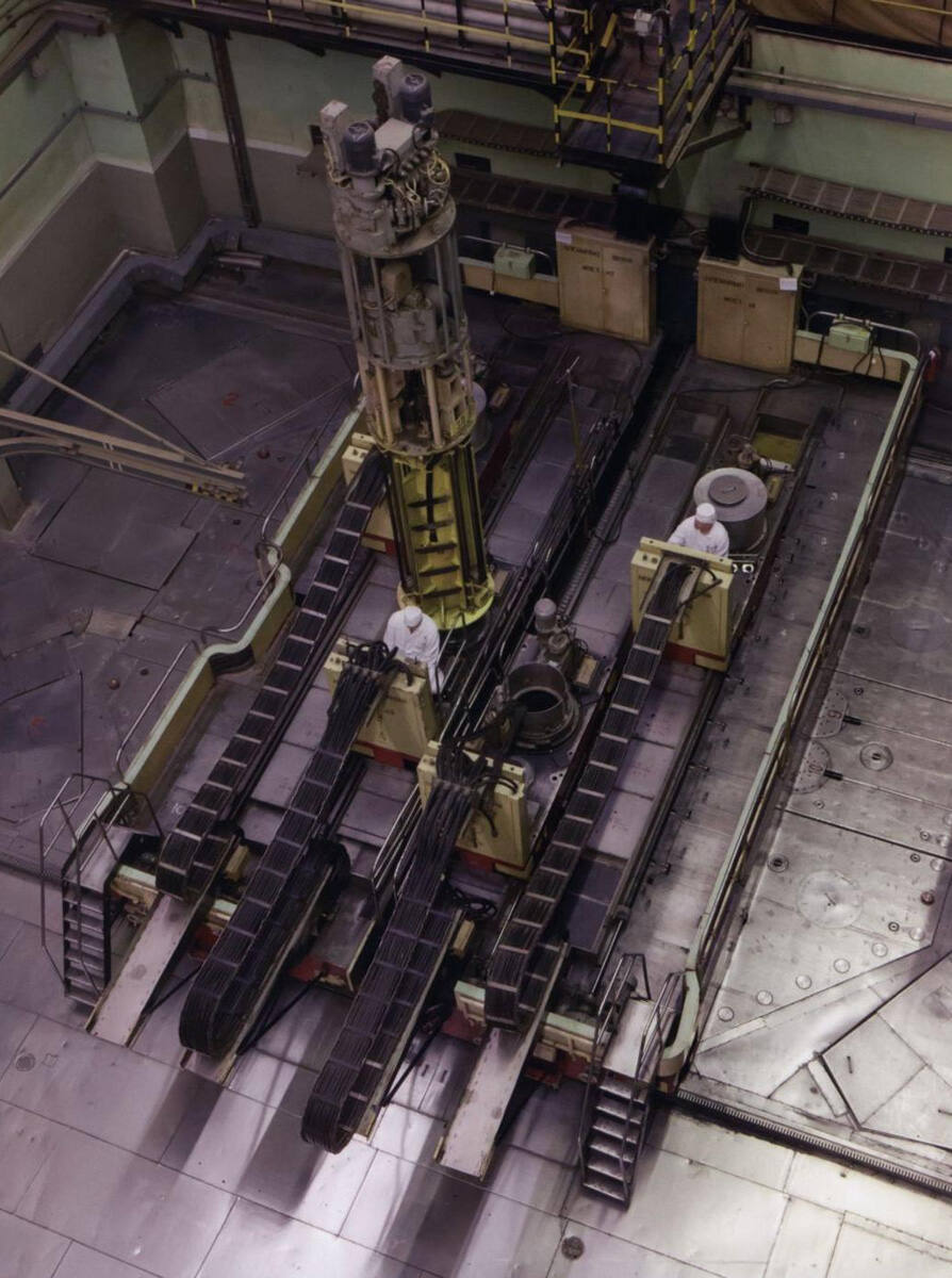 Перегрузочная машина реактора «Руслан»