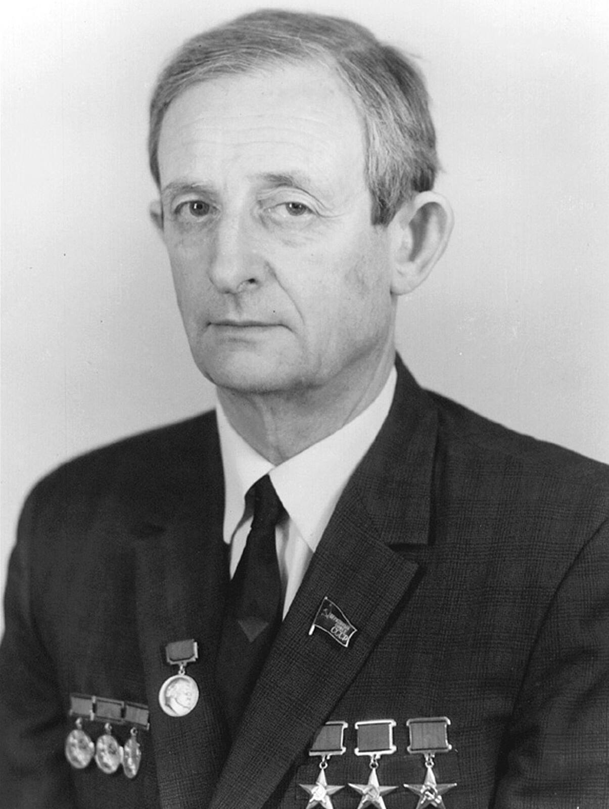 Ю. Б. Харитон