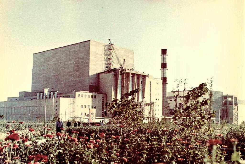АЭС с реактором корпусного типа на быстрых нейтронах БН-350