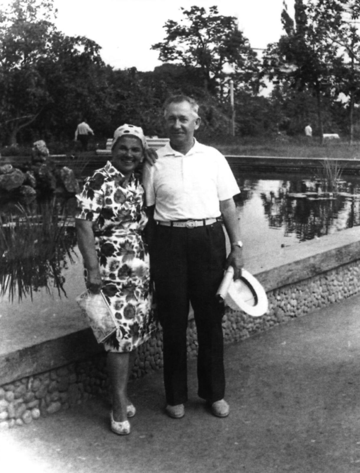 Мария Сергеевна и Виктор Анисимович на отдыхе. 1962 г.