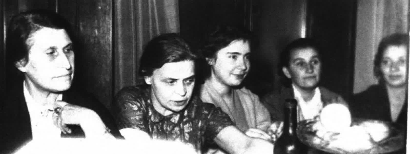 З.В. Ершова среди коллег