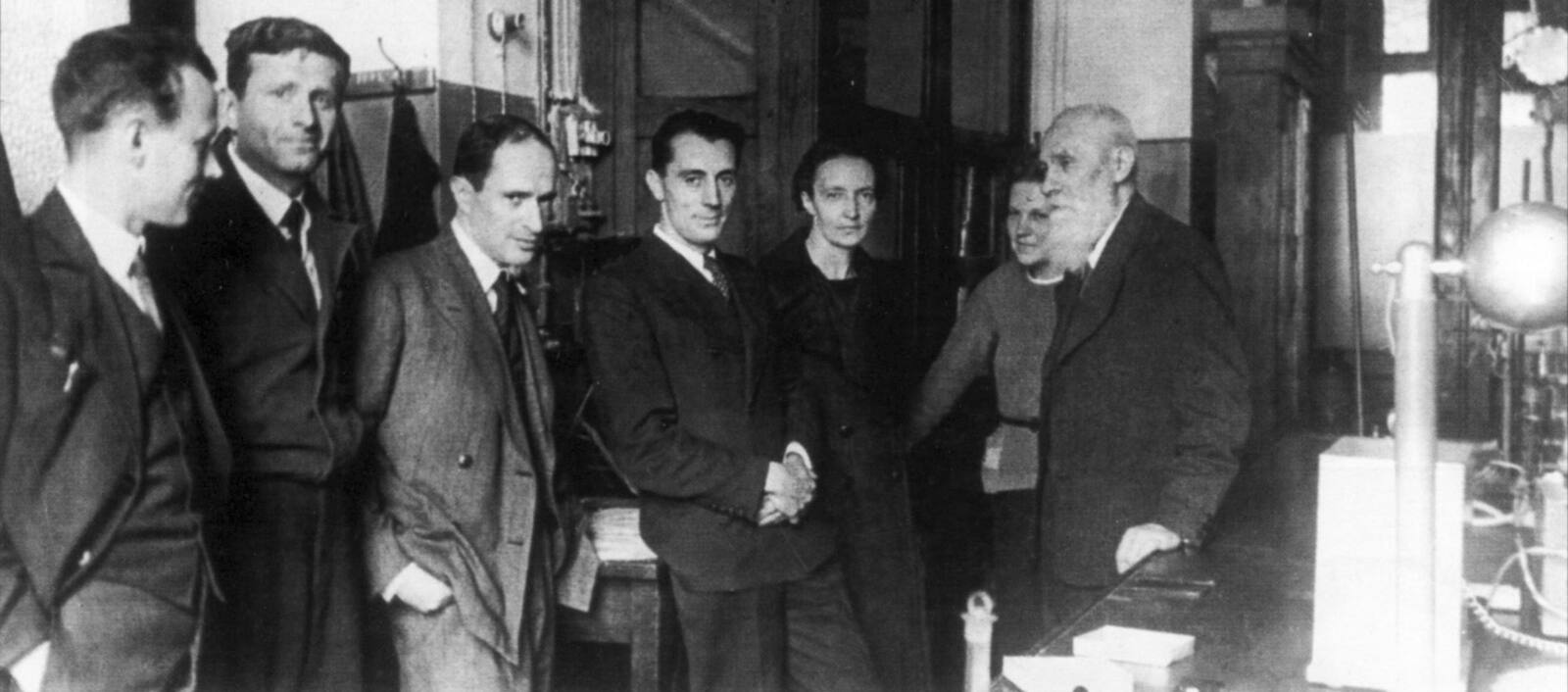 А.Н. Фрумкин среди коллег. 1936 г.