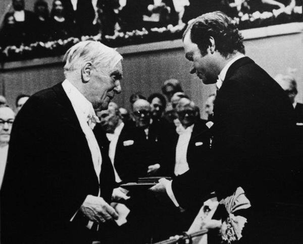 Вручение Нобелевской премии