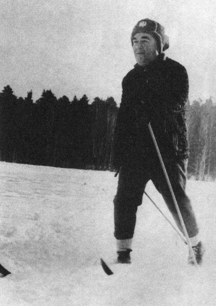 Г.П. Ломинский на лыжной пробежке