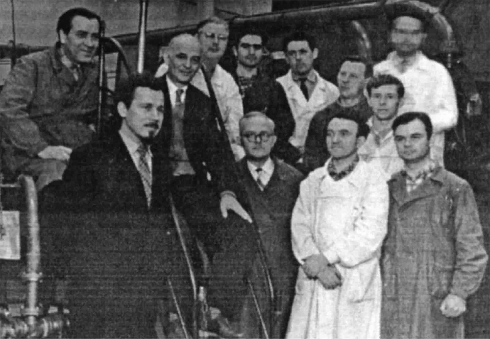 Л.М. Неменов среди коллег (3-й слева). 1961 г.