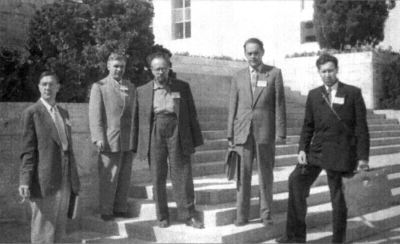 Участники 2-й Женевской конференции. С.А. Скворцов, Г.Н. Кружилин, С.М. Фейнберг, В.В, Гончаров, Е.П. Кунегин. 1958 г.