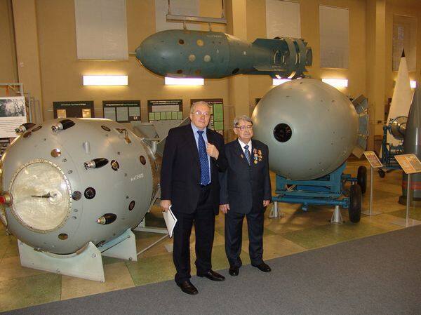 В музее ядерного оружия
