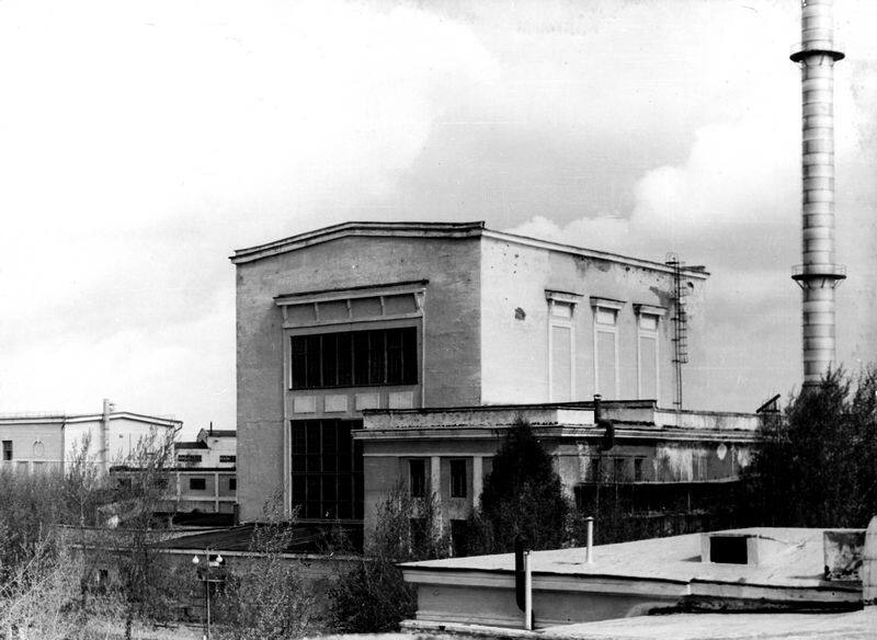 Здание первого промышленного реактора