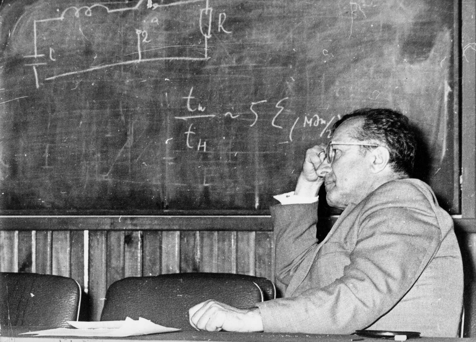 Ю.А. Зысин на конференции. 1977 г.